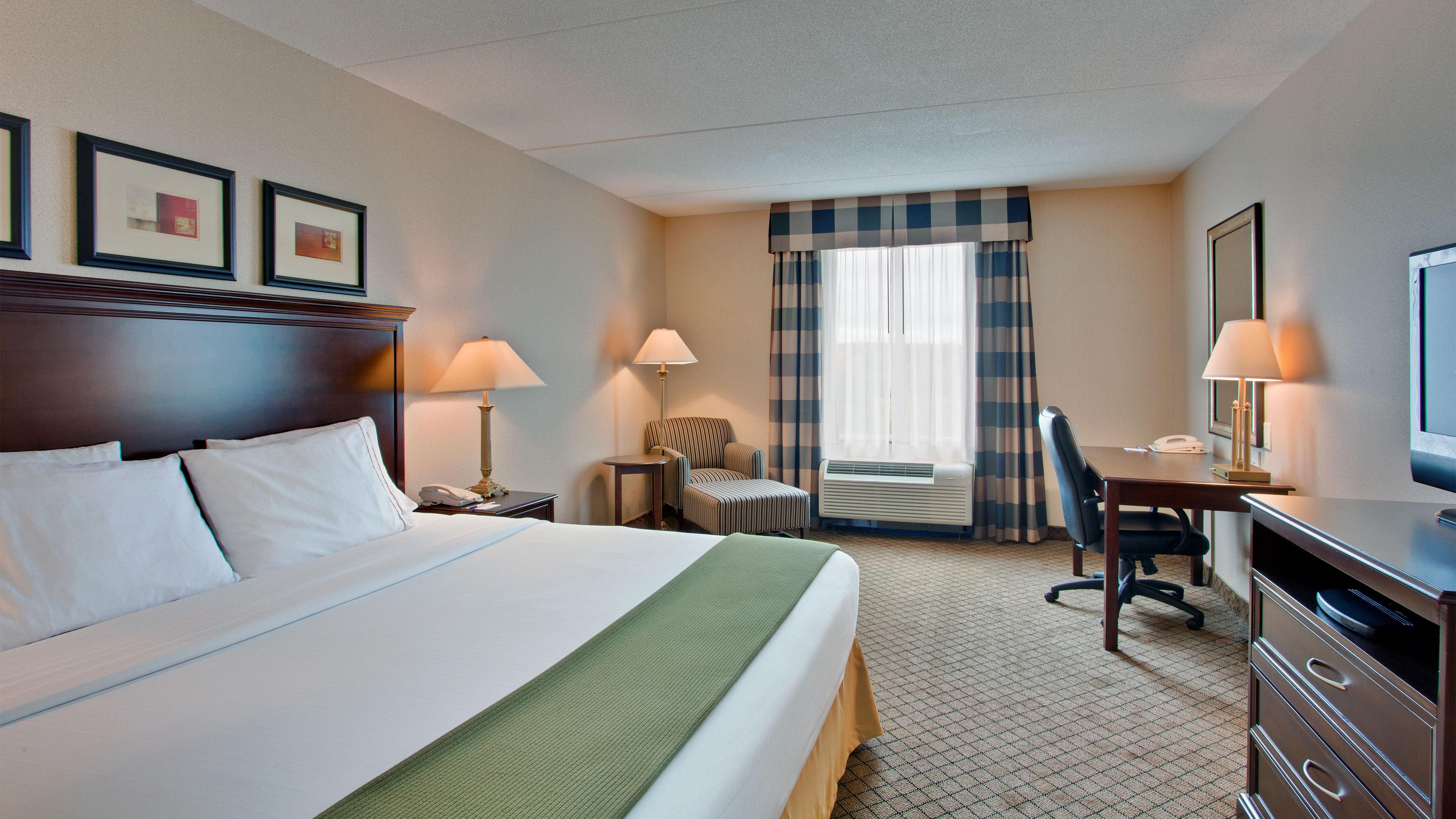 Holiday Inn Express & Suites Huntsville By Ihg Exterior photo