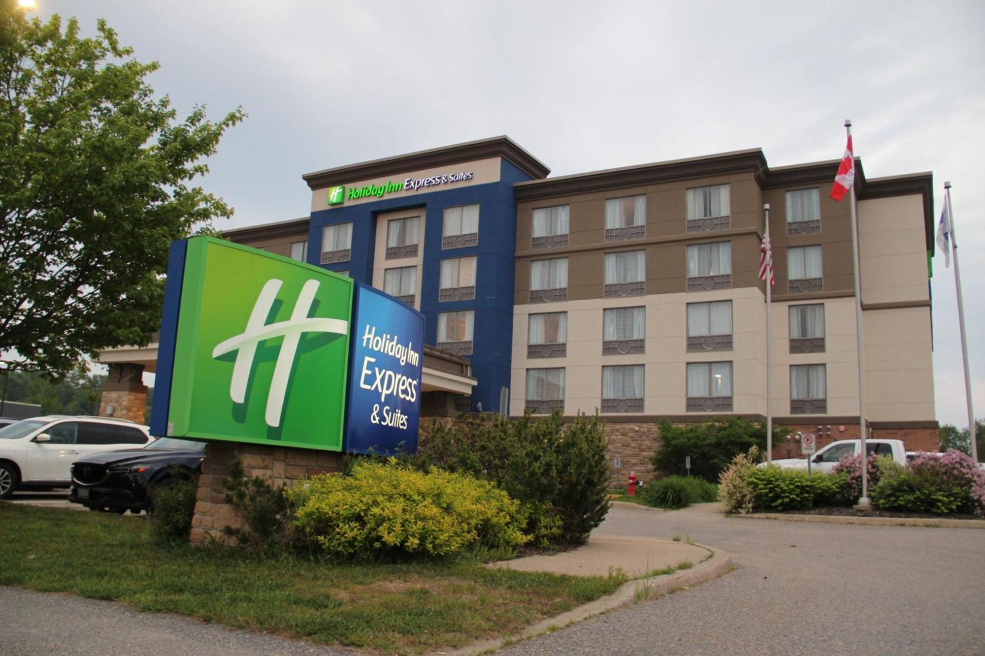 Holiday Inn Express & Suites Huntsville By Ihg Exterior photo