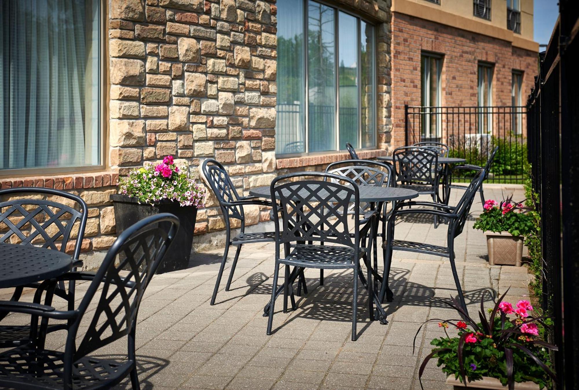 Holiday Inn Express & Suites Huntsville By Ihg Exterior photo